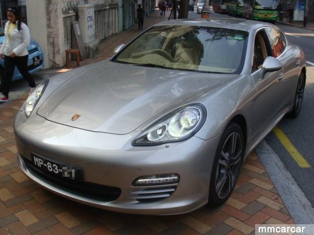 一個月保時捷PANAMERA 4S 4.8銀色