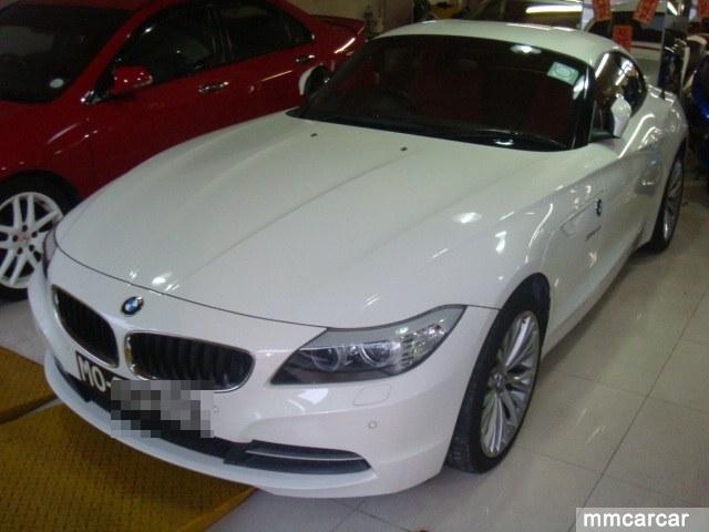 BMW Z4 2.5硬頂開縫白色一手紅內籠