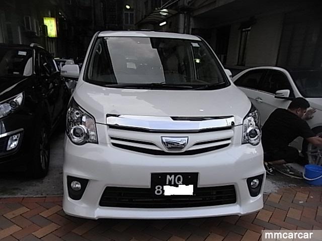 豐田Noah2.0白色七人車真皮三電動門一手